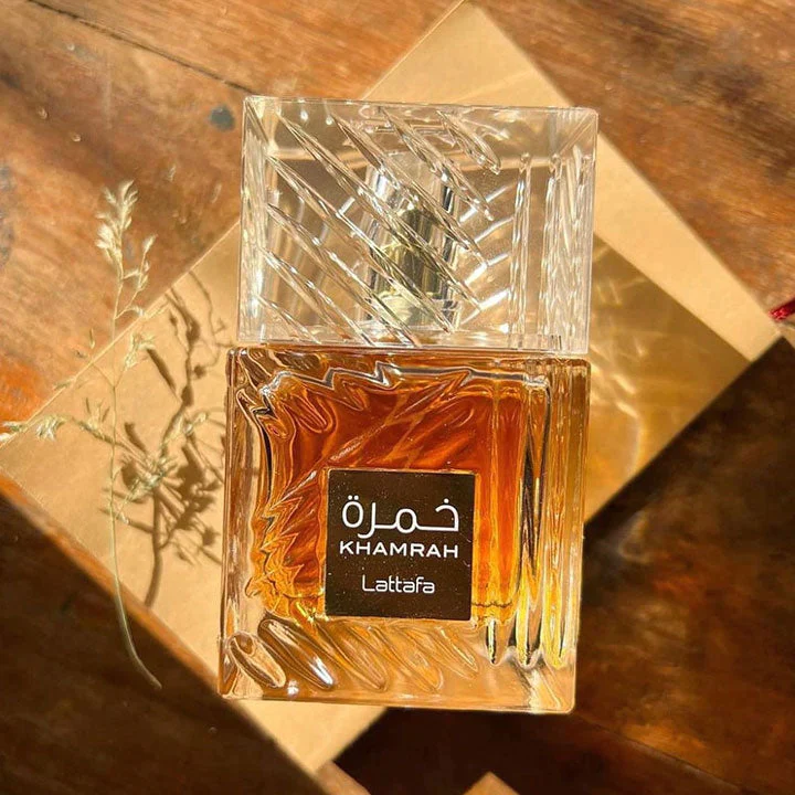 Khamrah by Lattafa Perfumes is an Aromatic Spicy fragrance for women and men.